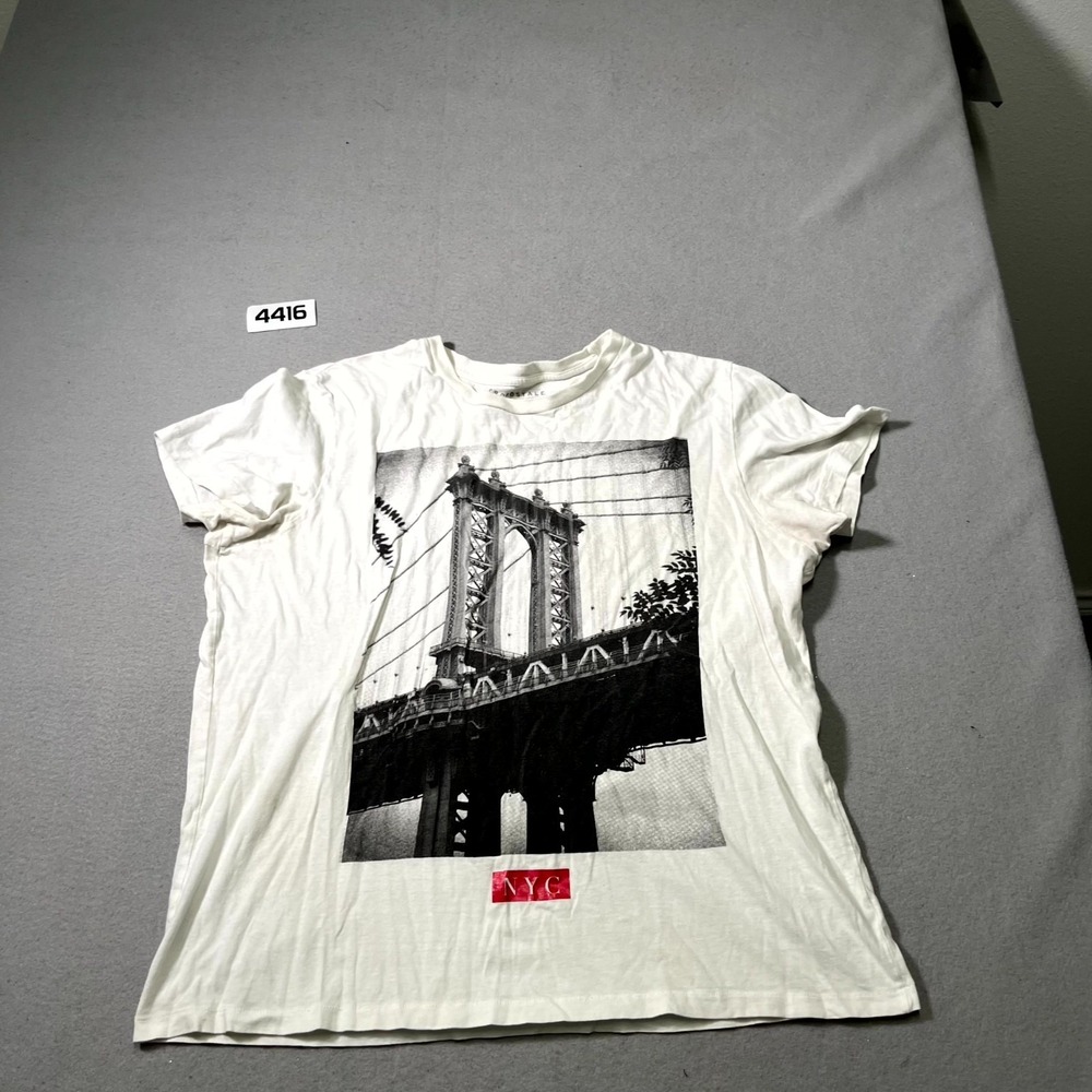 Aeropostale T Shirt Mens XL White NYC Manhattan Bridge Graphic Cotton Crew Neck